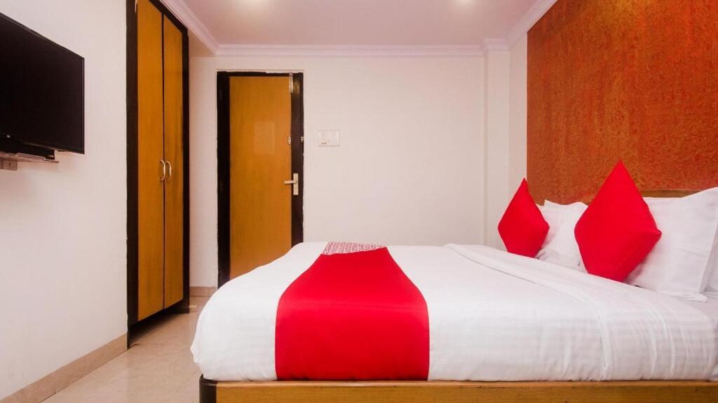 Hotel Palm Star Belapurpada Eksteriør billede